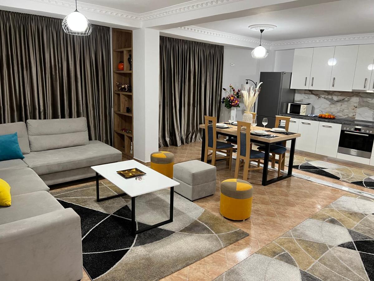 Daily Rent Apartment City Center Elbasan 6 Экстерьер фото