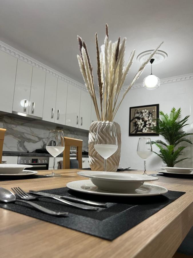 Daily Rent Apartment City Center Elbasan 6 Экстерьер фото